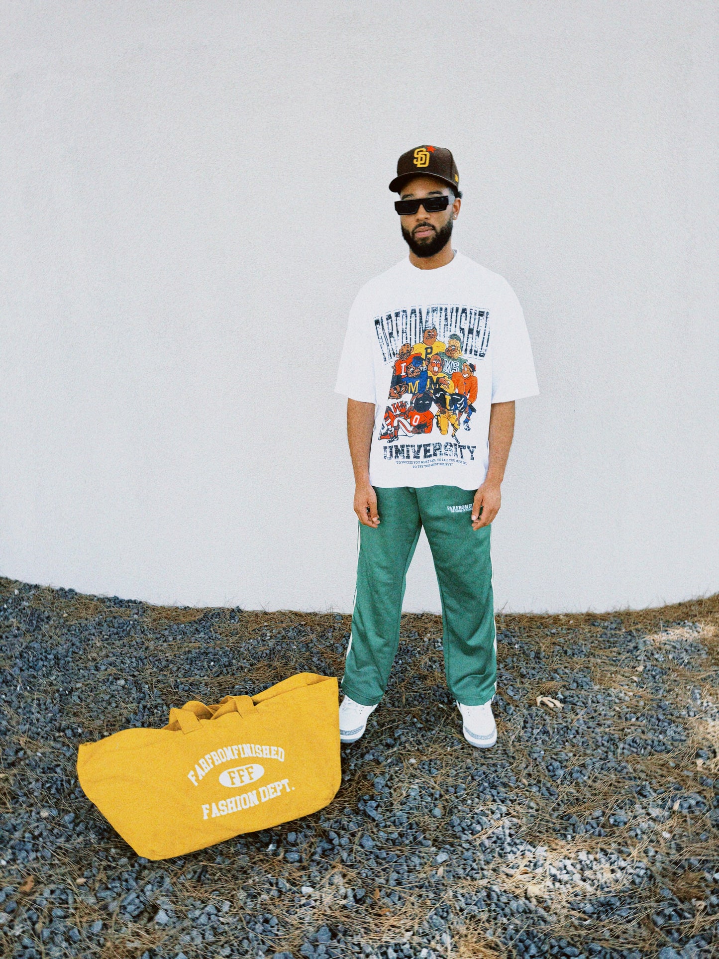 “UNIVERSTIY” Tee